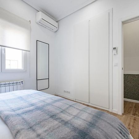 Acogedor Y Centrico Apartamento En Gran Via Madri Exterior foto