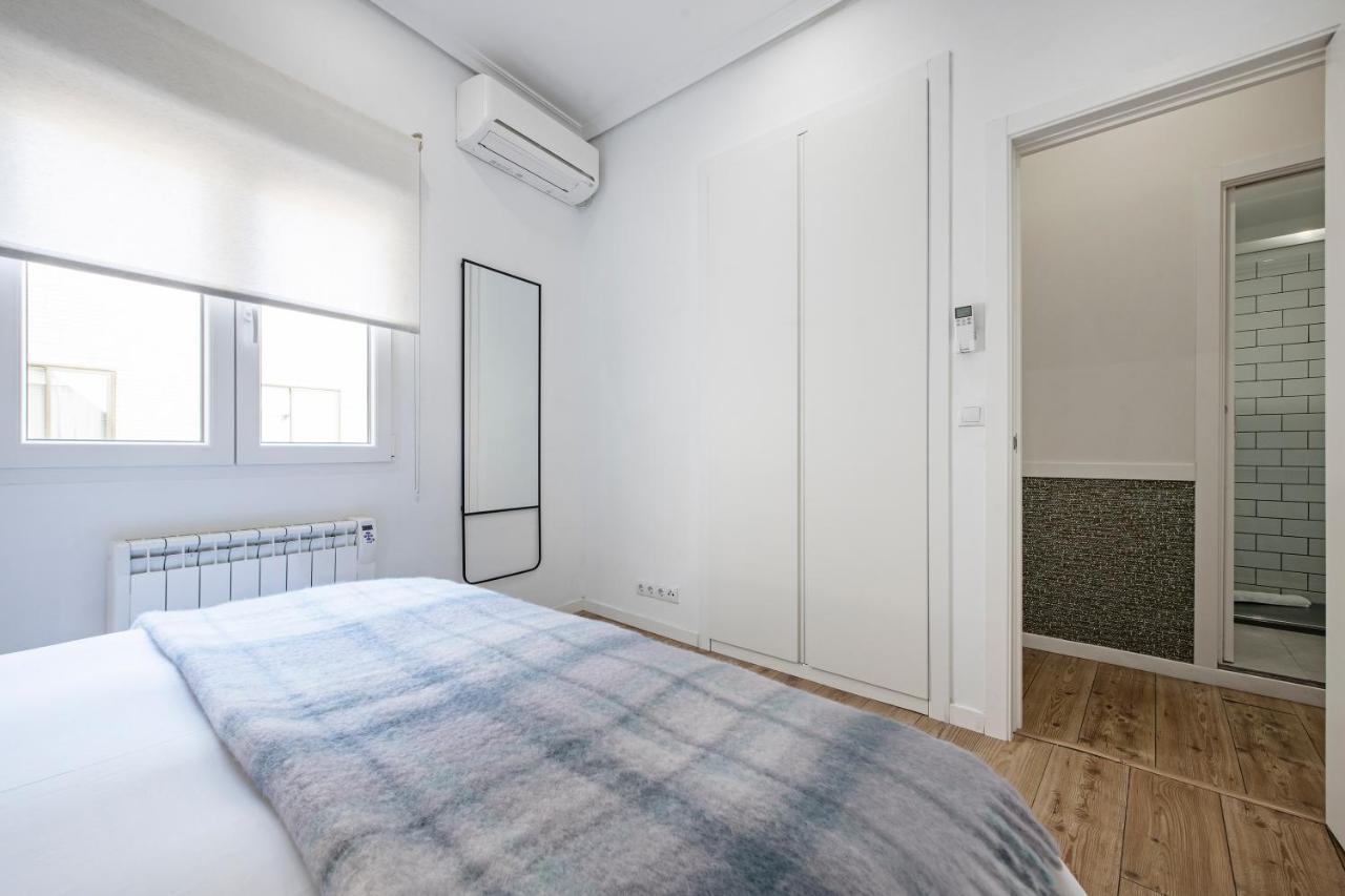 Acogedor Y Centrico Apartamento En Gran Via Madri Exterior foto